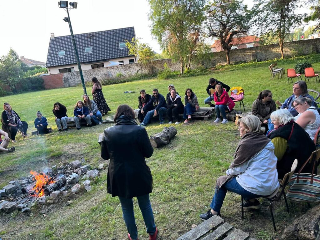 Atelier autour du feu